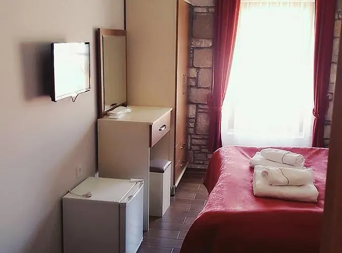 Deniz Hotel Yenifoca