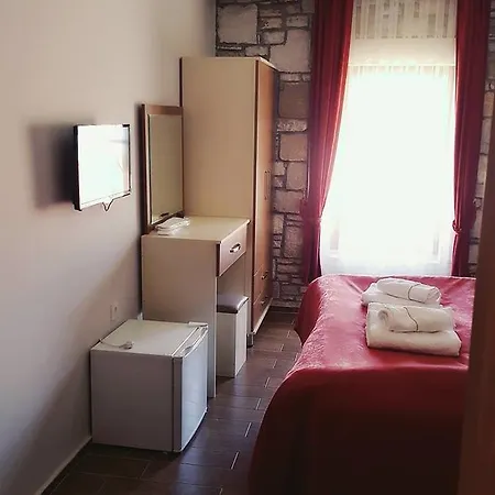 Deniz Hotel Yenifoca